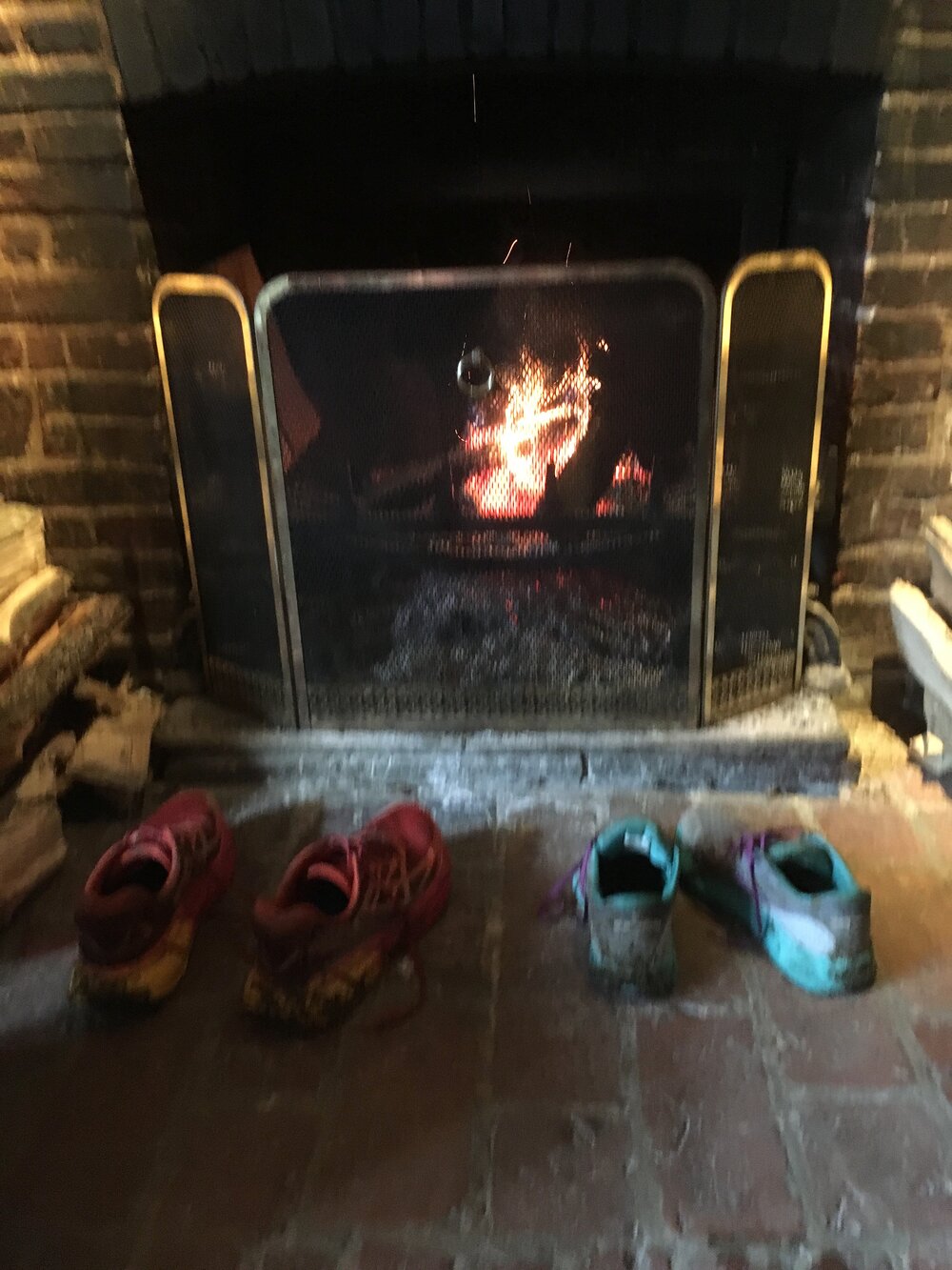 VANGUARD WAY fireplace